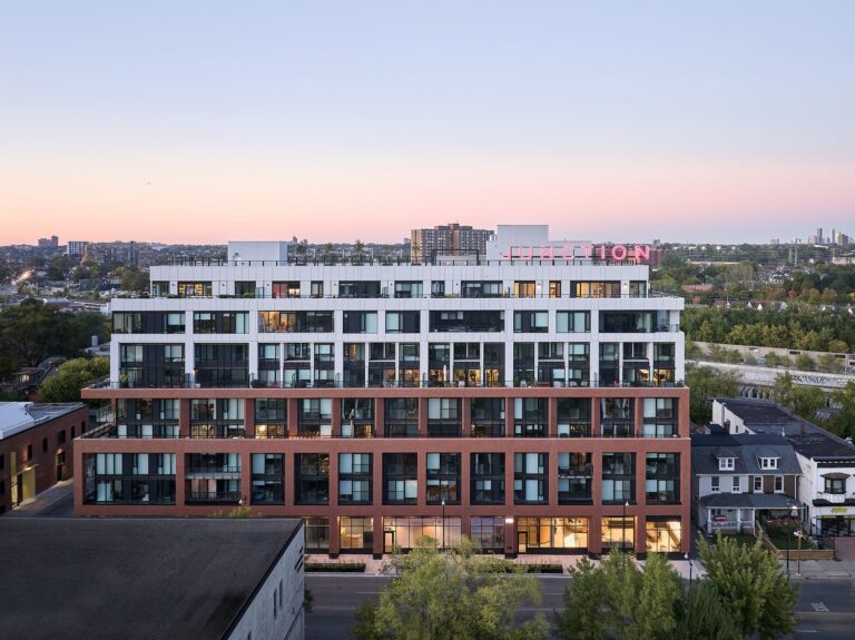 Junction House by Globizen