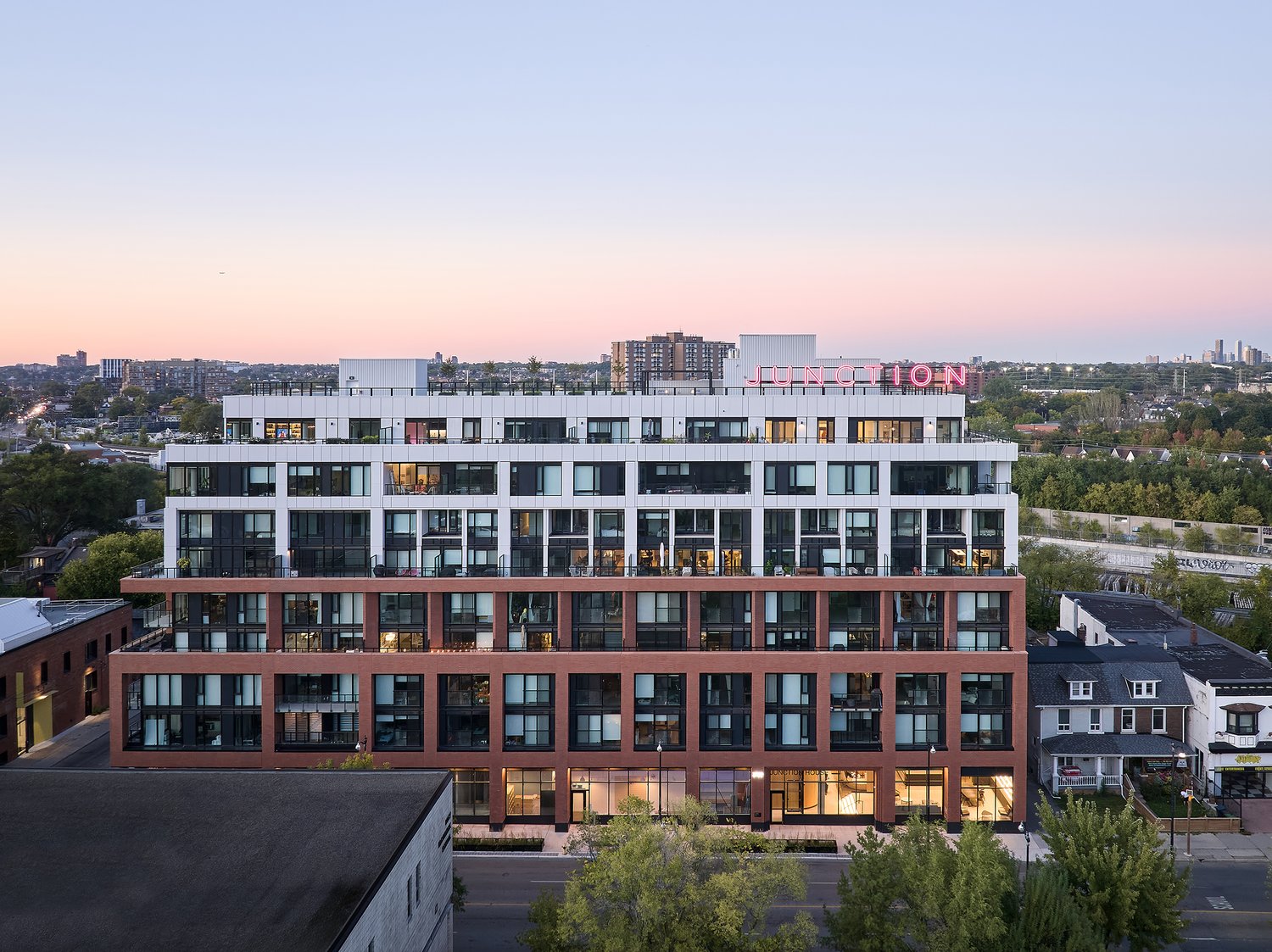 Junction House by Globizen
