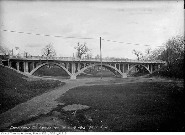 history of trinity bellwoods and ossington | Historic black and white image of Crawford St Bridge from 1915 | Homes Almanac