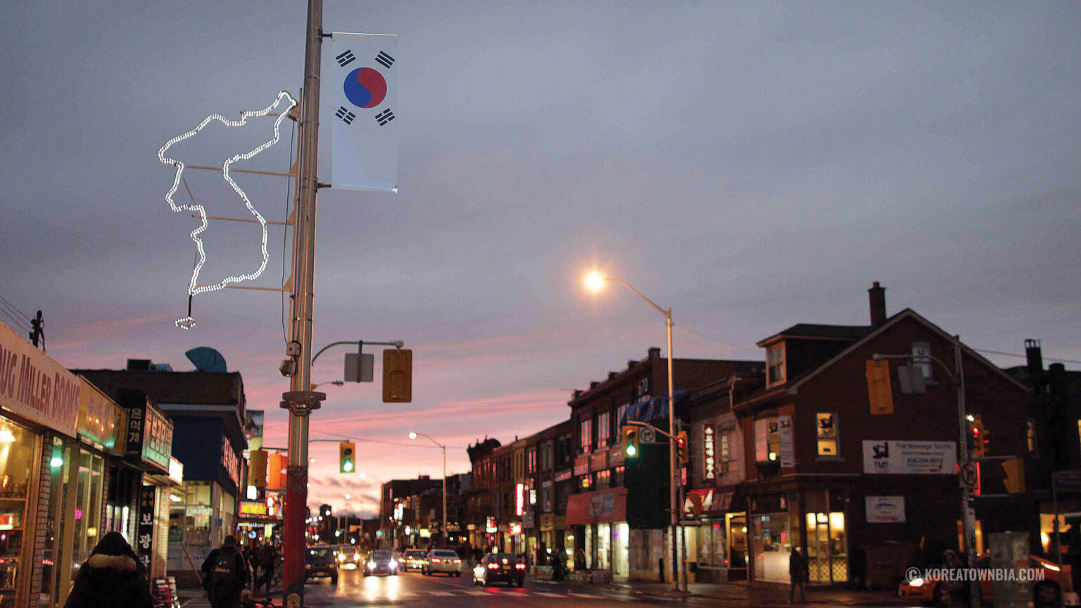 Koreatown Coffee guide | Evening street shot with a Korean flag banner hanging on street pole | Homes Almanac
